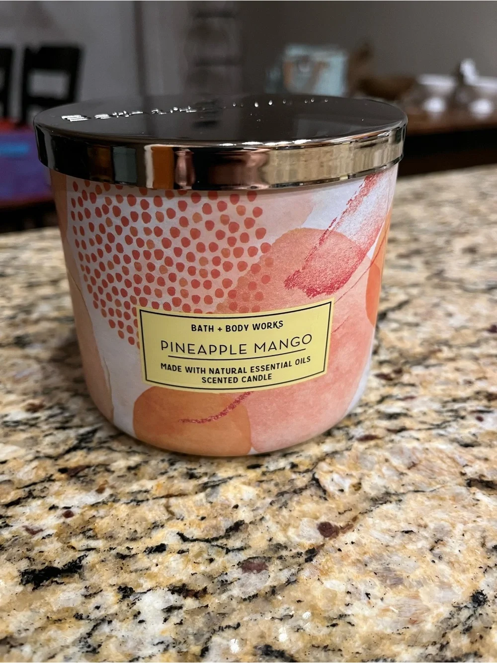 NWT Bath & Bodyworks 3 Wick Candle Pineapple Mango Scent